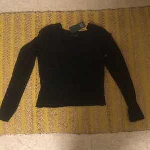 Long sleeve v-neck crop top